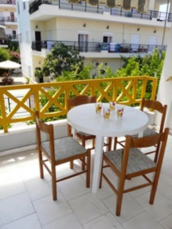 Charming Apartment In Chaniotis With Sea View 60 M²